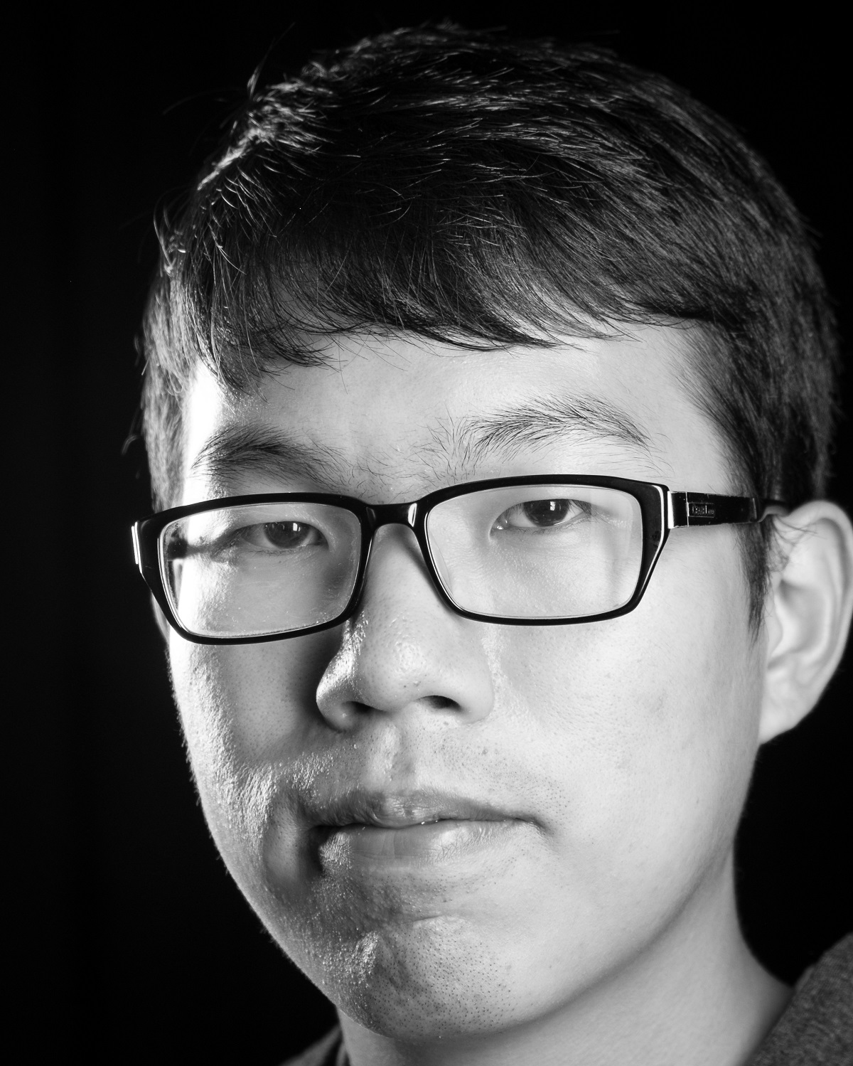 Yiwen Zhang
