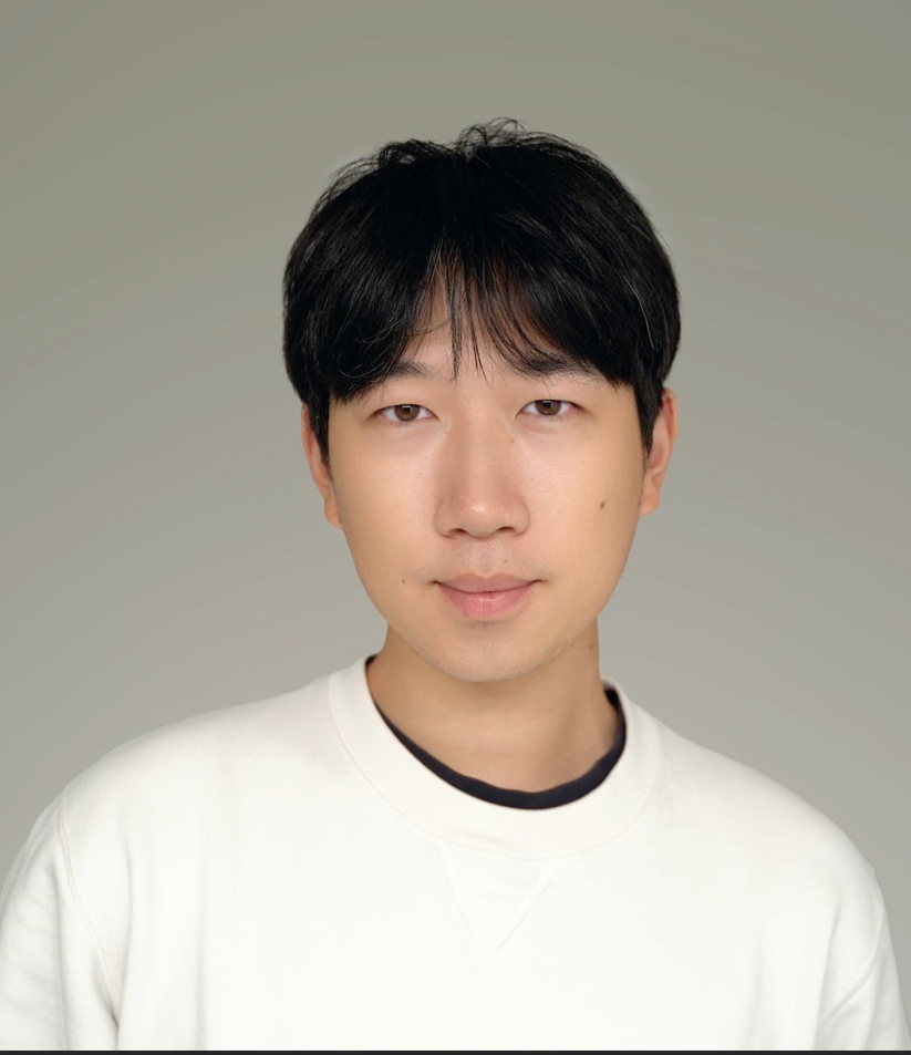Zhongwei Ren